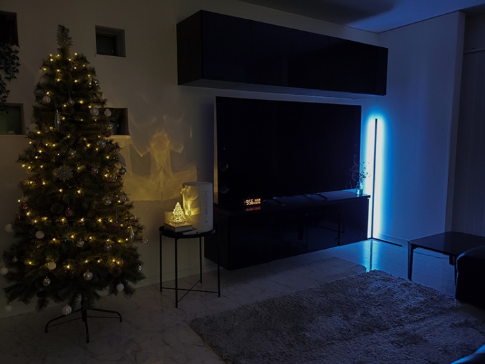アルザスクリスマスツリー180cmに電池式LEDライトの電飾「Candor」を飾った