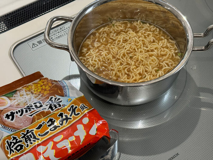 ジオプロダクト16cm片手鍋で作るインスタントラーメン